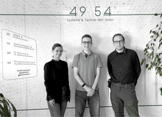 Unternehmen Sicherheit 4954 IT IT-Administration Datenschutz Beratung Sicherheitstechnik Informationssicherheit ISMS Gutachten Consulting Systementwicklung IT-Sachverständige Sachverständige Kulmbach Bayreuth Bamberg Kronach Lichtenfels Hof Oberfranken Franken Zutrittssteuereung Spleißen LWL Glasfaser schnelles_Internet Ausbildung Zukunft